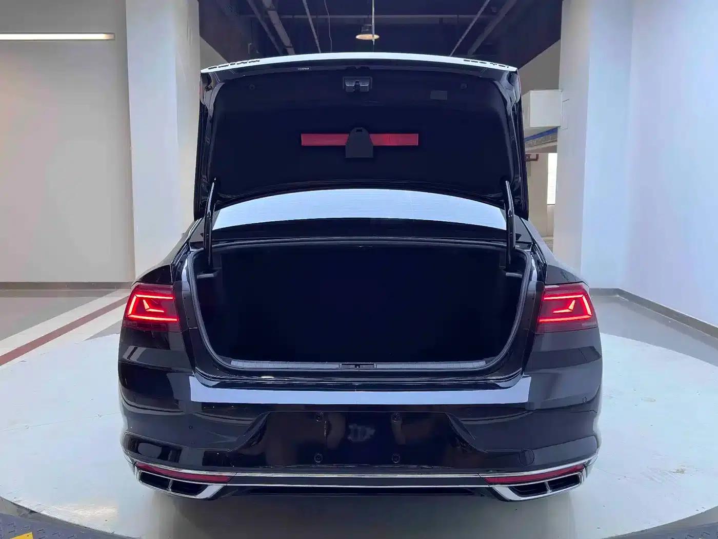 Volkswagen Magotan 2023 2 Millionth Unit Commemorative Edition 280TSI DSG Comfort Model — миниатюра 18