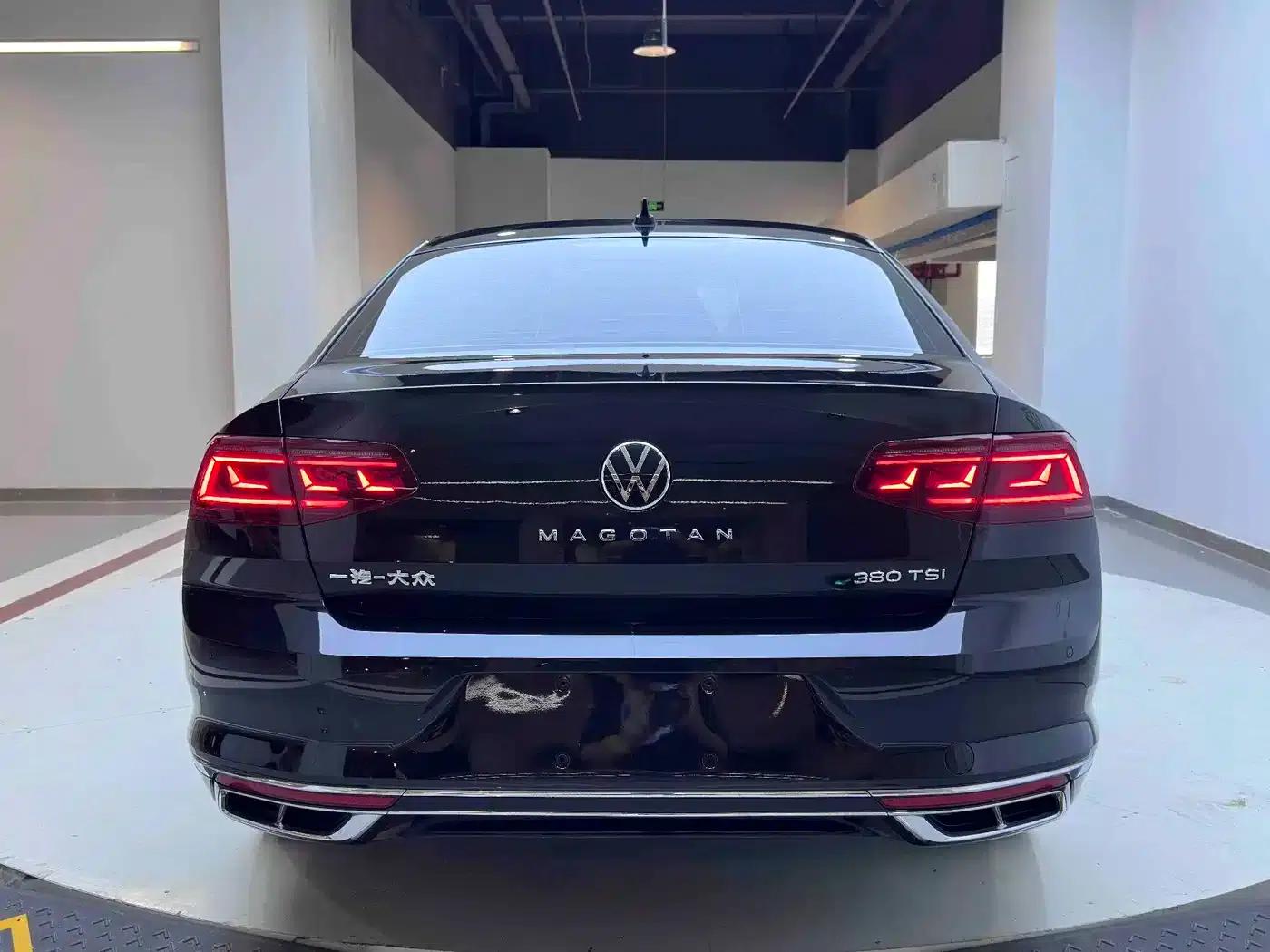 Volkswagen Magotan 2023 2 Millionth Unit Commemorative Edition 280TSI DSG Comfort Model — миниатюра 4