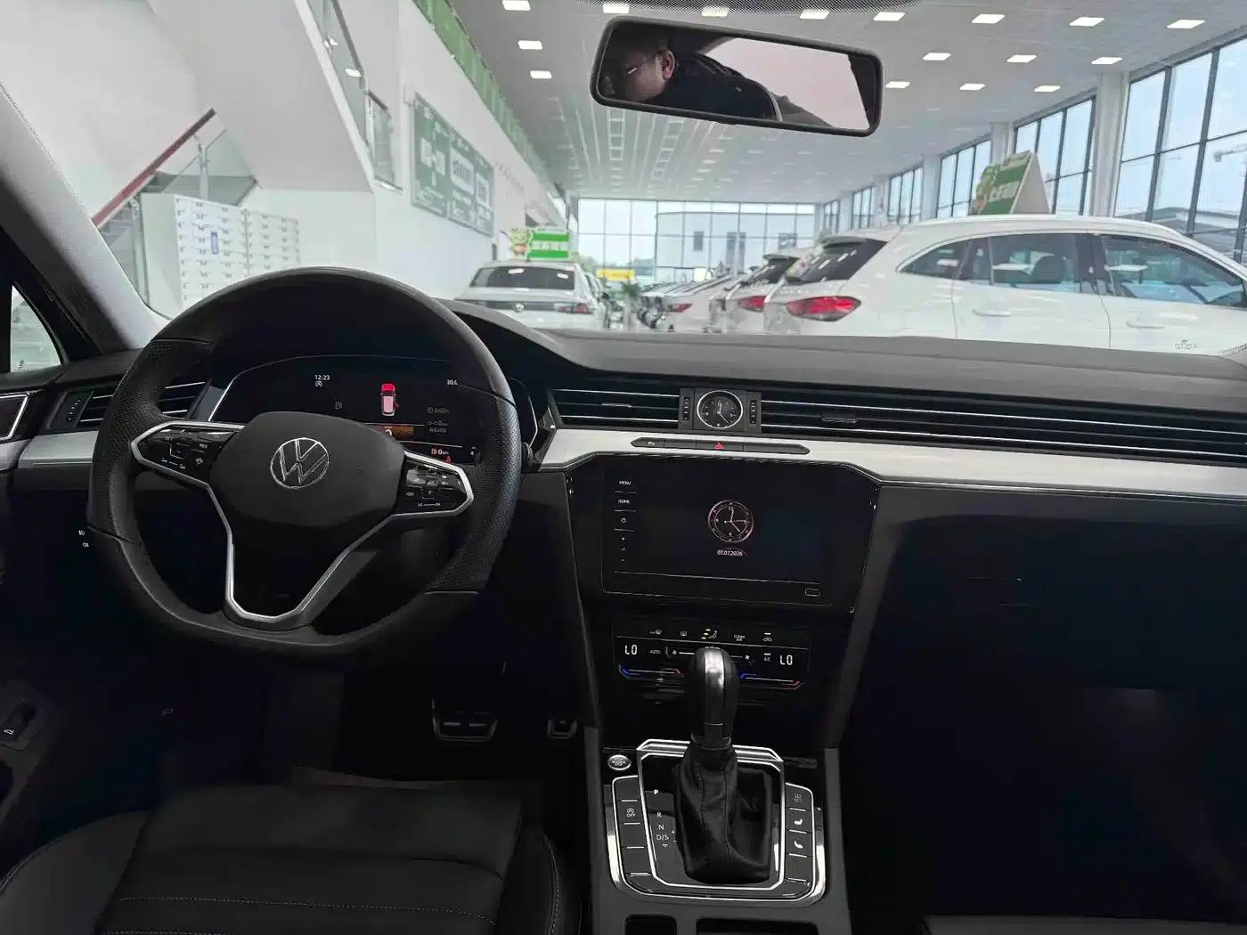 Volkswagen Magotan 2023 2 Millionth Unit Commemorative Edition 280TSI DSG Comfort Model — миниатюра 9