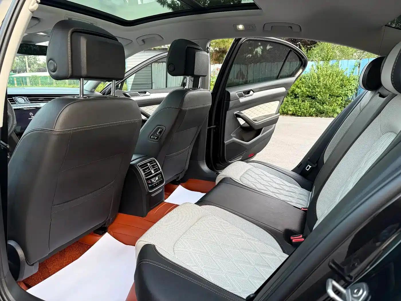 2025 Volkswagen Passat 330TSI DSG Luxury Edition — миниатюра 12