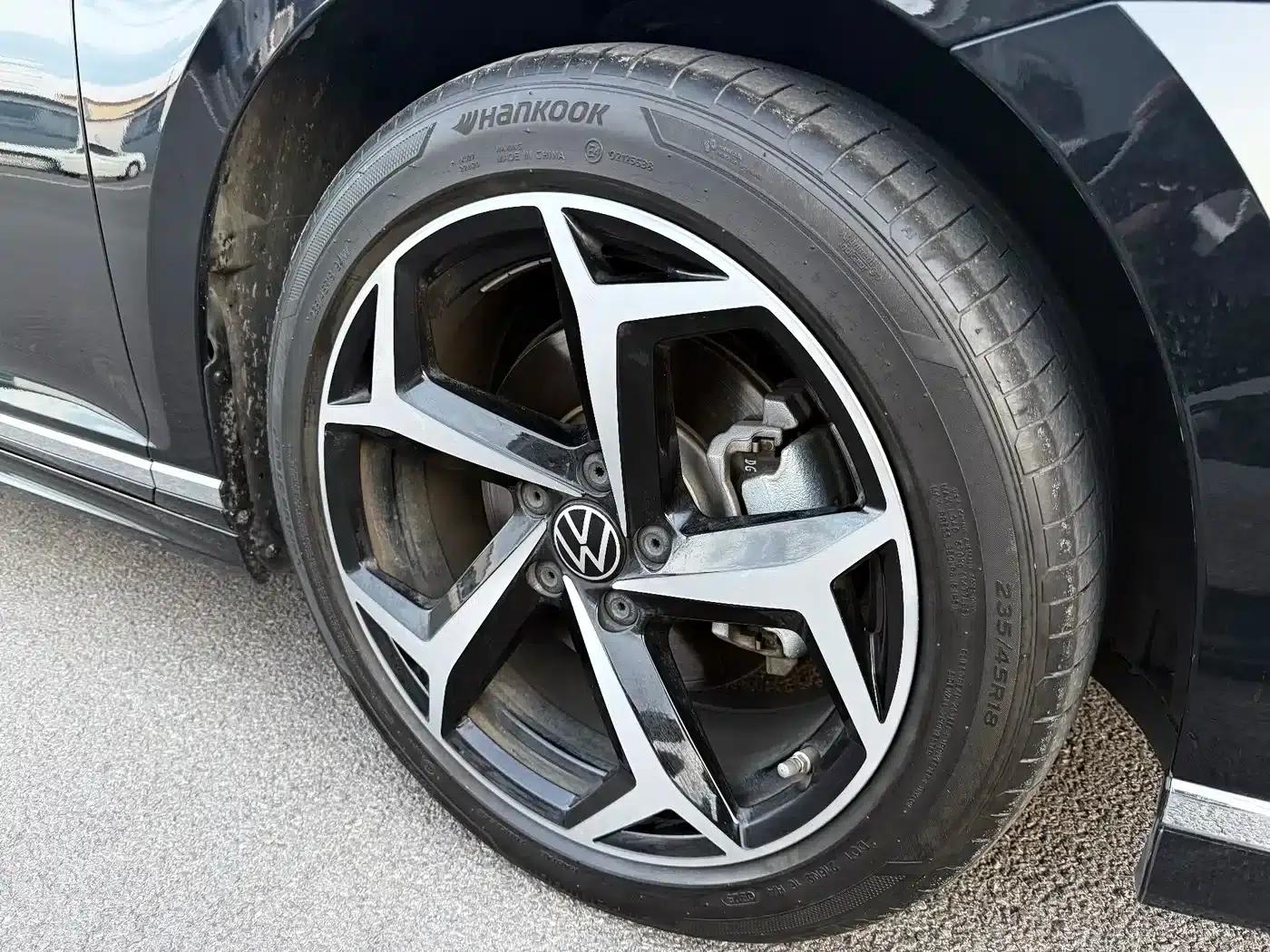 2025 Volkswagen Passat 330TSI DSG Luxury Edition — миниатюра 20