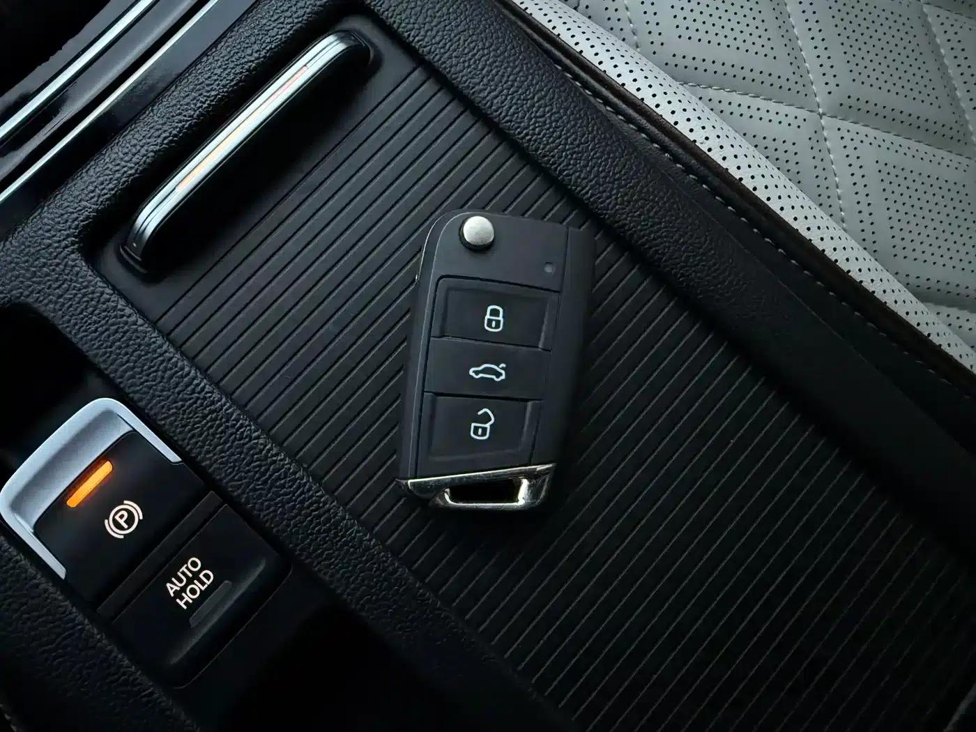 2025 Volkswagen Passat 330TSI DSG Luxury Edition — миниатюра 31