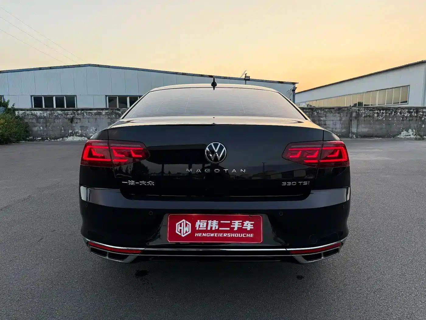 2025 Volkswagen Passat 330TSI DSG Luxury Edition — миниатюра 5
