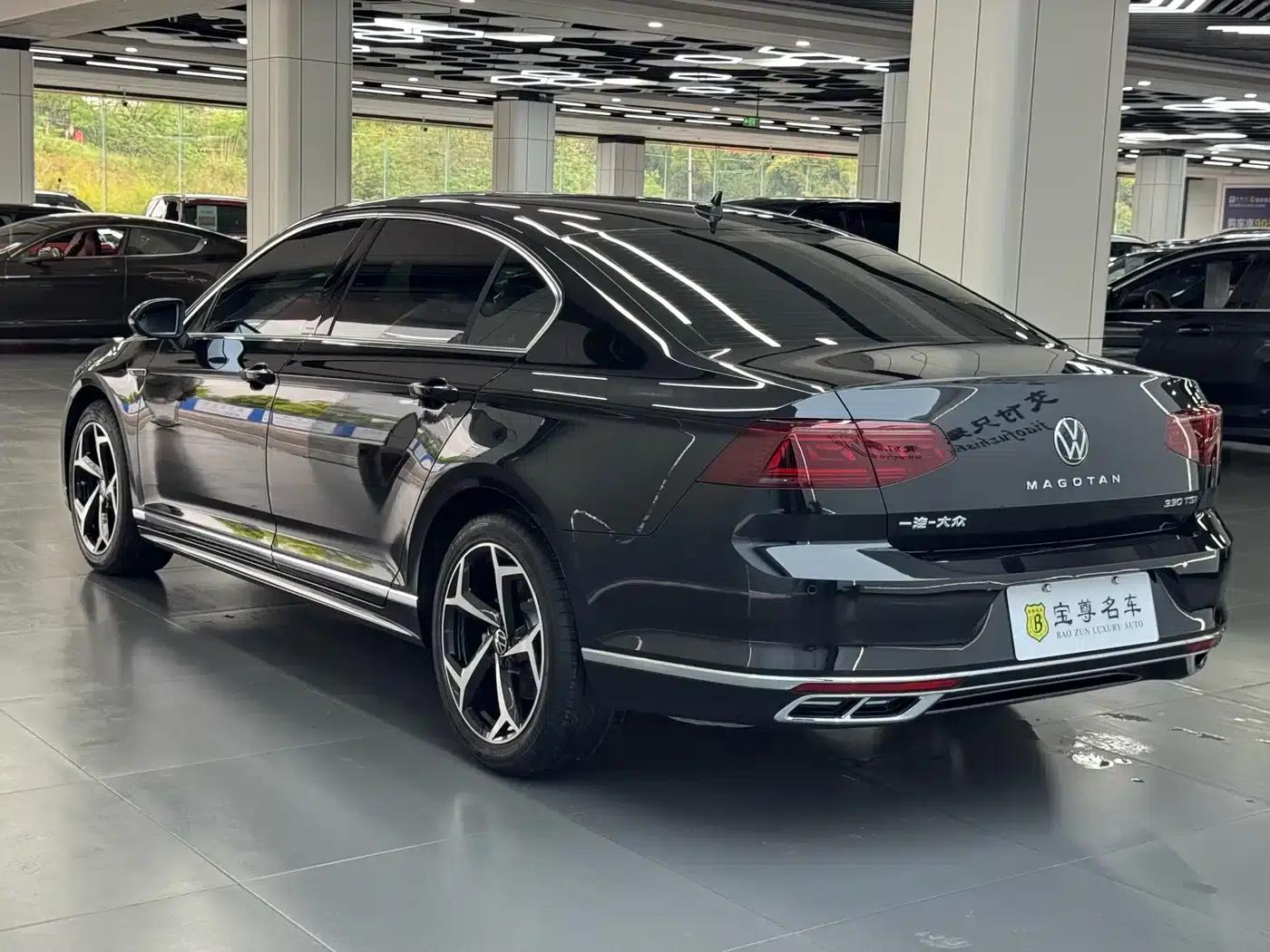 Volkswagen Magotan 2023 2 Millionth Unit Commemorative Edition 330TSI DSG Luxury — миниатюра 4