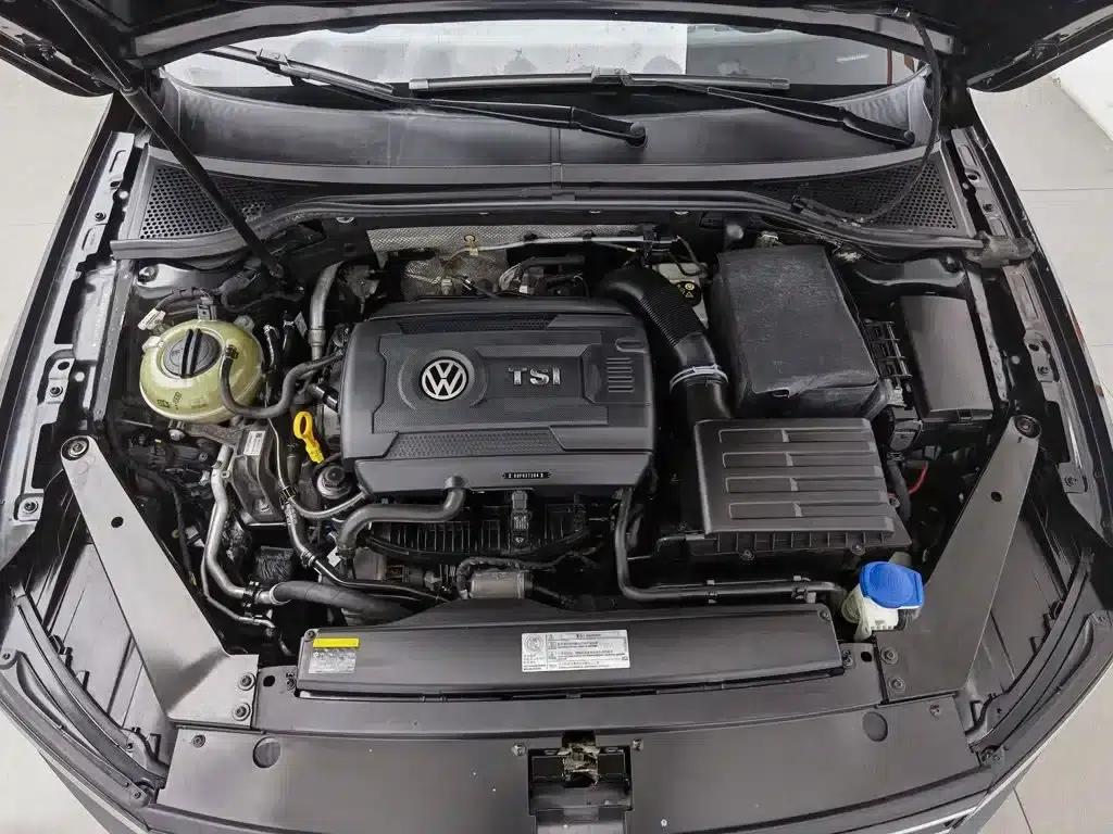 2017 Volkswagen Magotan 330TSI DSG Leading Edition — миниатюра 6