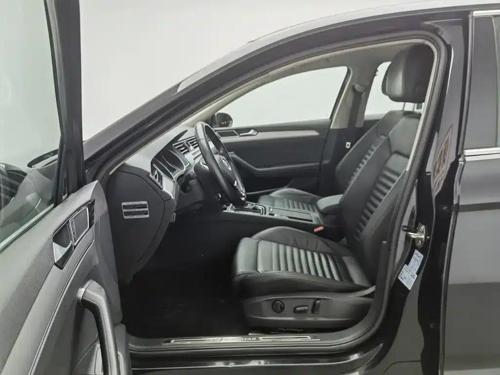 2017 Volkswagen Magotan 330TSI DSG Leading Edition — миниатюра 10