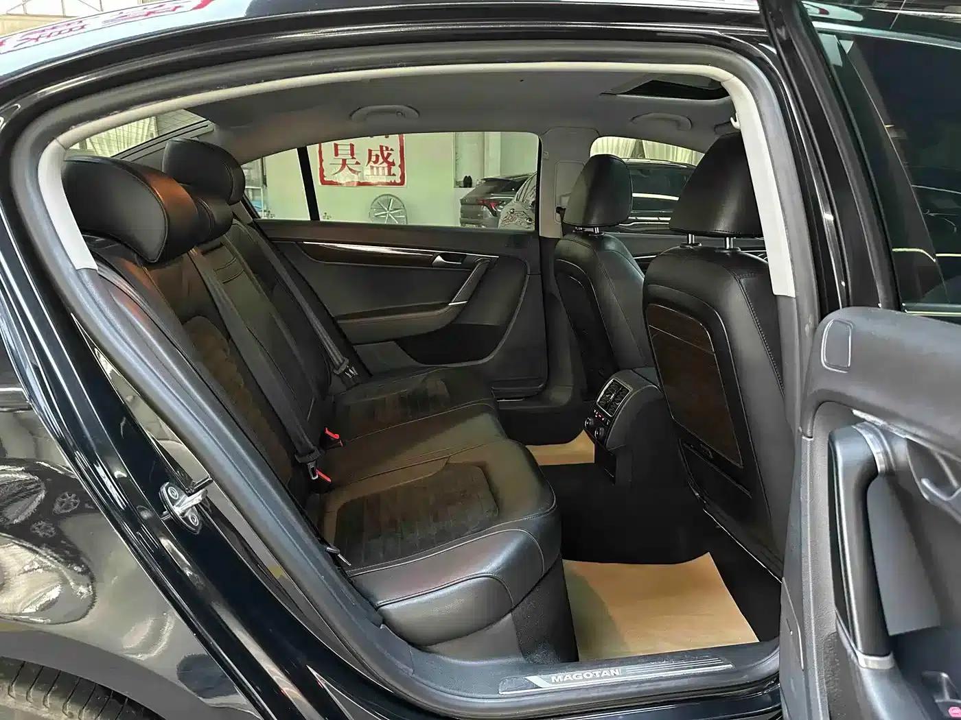 2015 Volkswagen Passat Facelift 2.0TSI Premium — миниатюра 15
