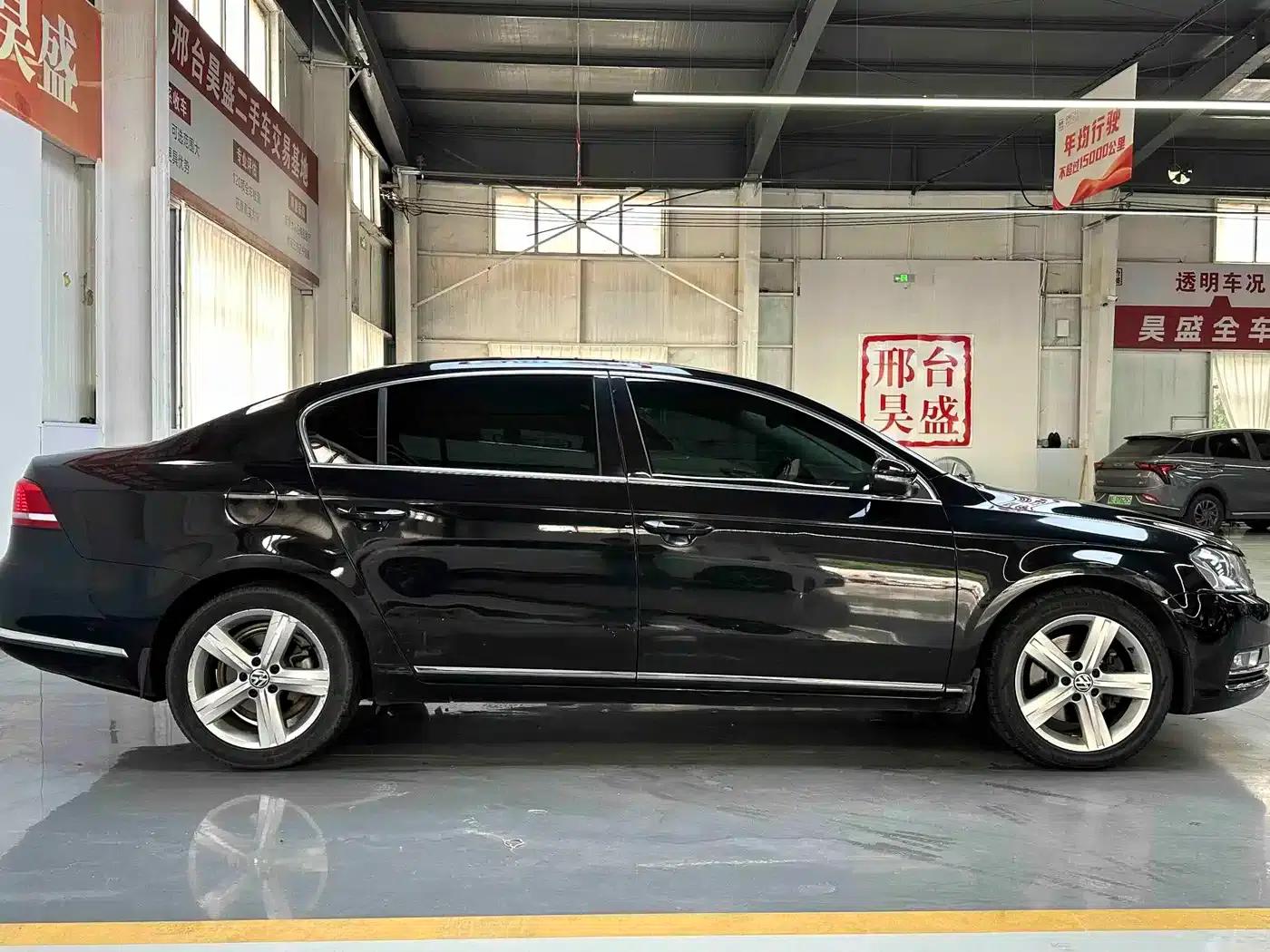 2015 Volkswagen Passat Facelift 2.0TSI Premium — миниатюра 4