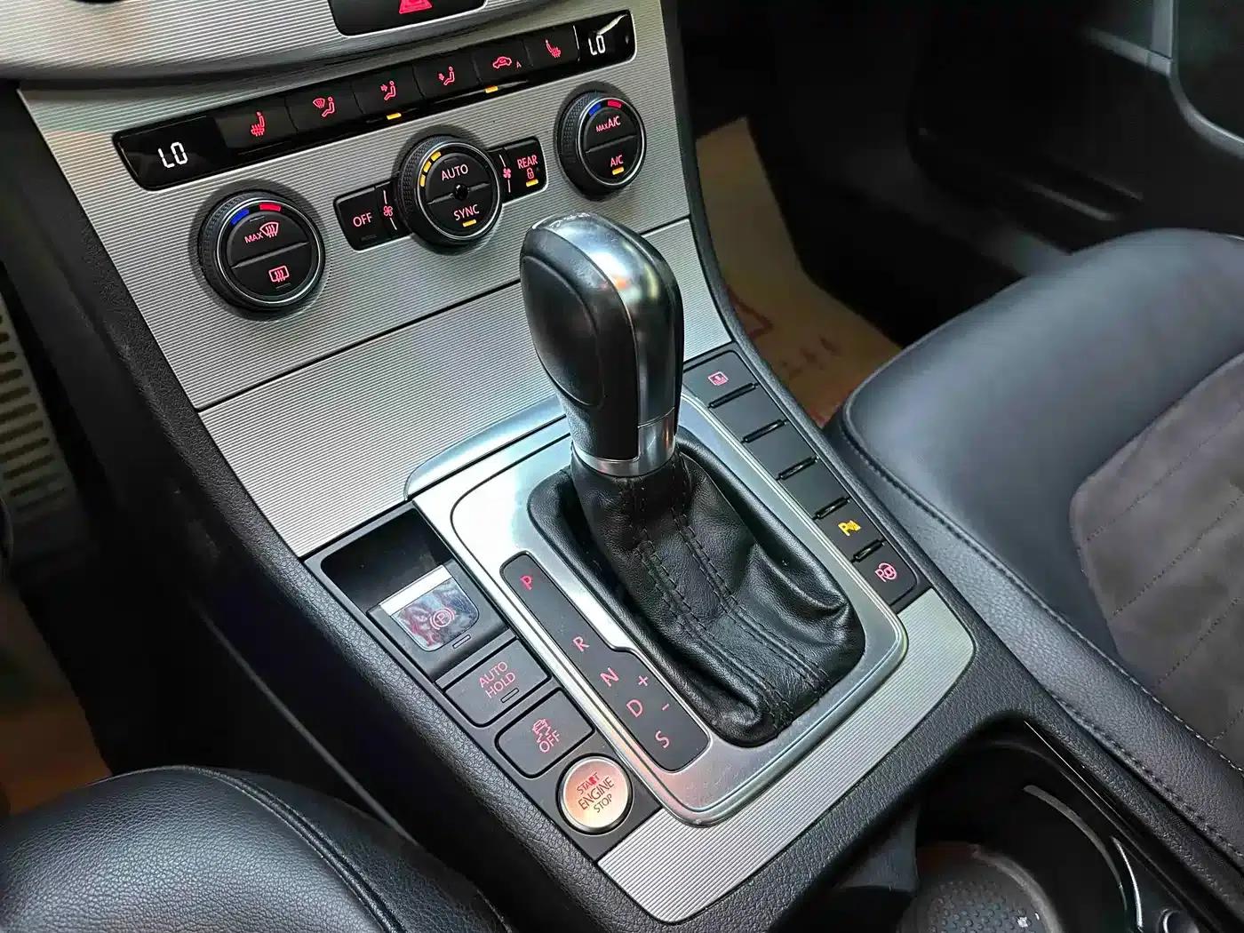 2015 Volkswagen Passat Facelift 2.0TSI Premium — миниатюра 10