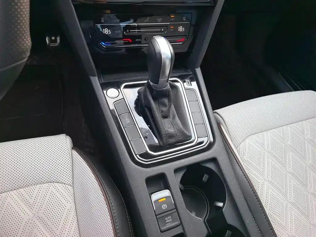 Volkswagen Magotan 2023 2 Millionth Unit Commemorative Edition 330TSI DSG Luxury — миниатюра 14