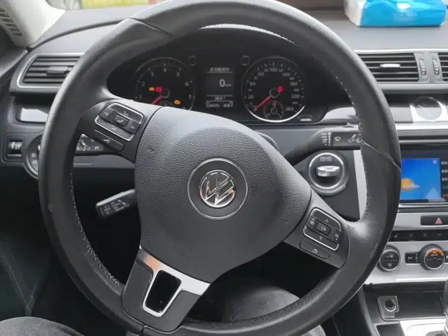 2013 Volkswagen Passat 1.8TSI Leading Edition — миниатюра 15