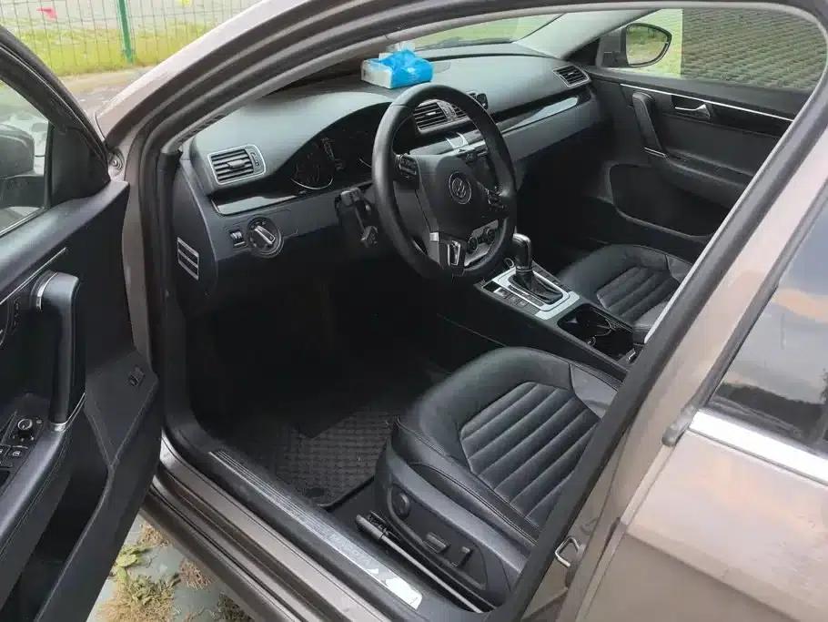 2013 Volkswagen Passat 1.8TSI Leading Edition — миниатюра 9
