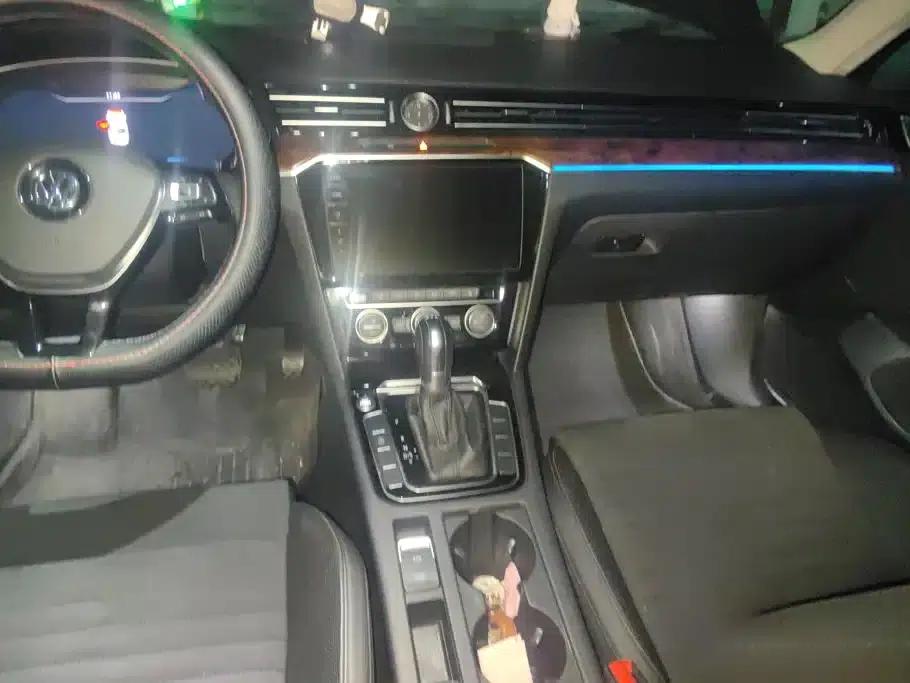 2018 Volkswagen Passat 380TSI DSG Premium — миниатюра 13