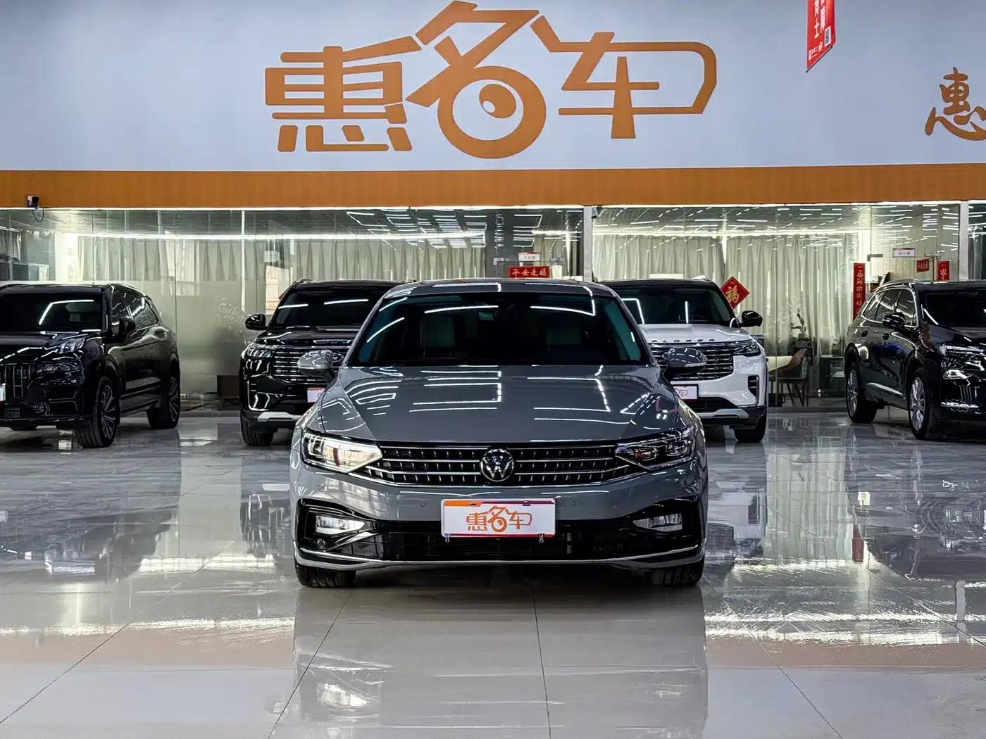Volkswagen Magotan 2023 2 Millionth Unit Commemorative Edition 330TSI DSG Luxury — миниатюра 2