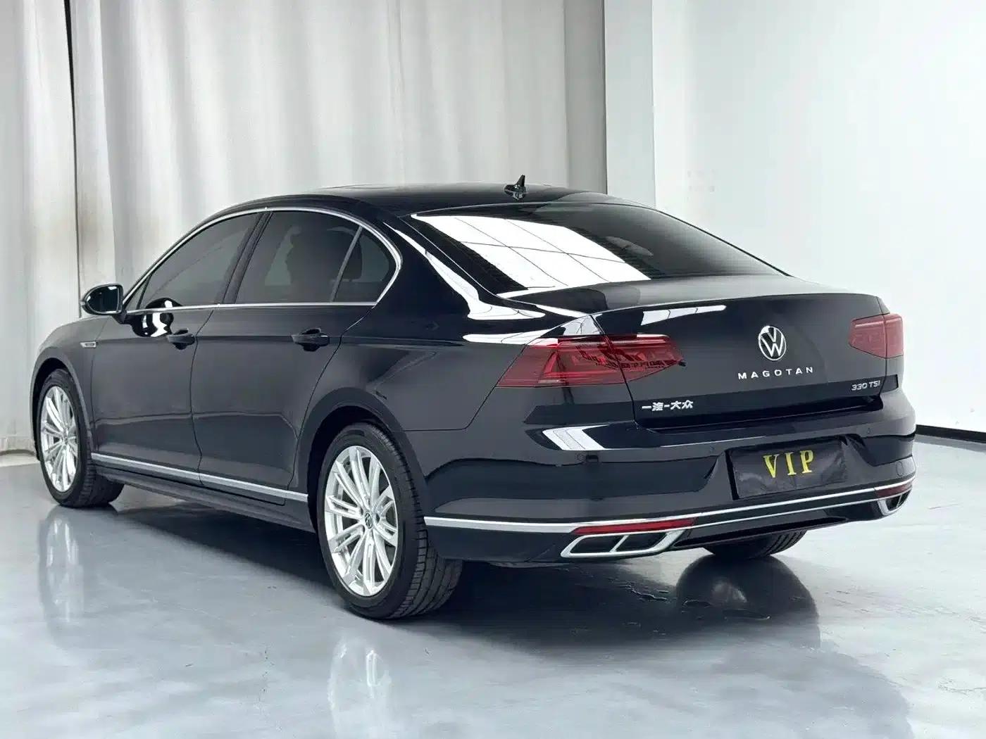 2025 Volkswagen Passat 330TSI DSG Luxury Edition — миниатюра 8