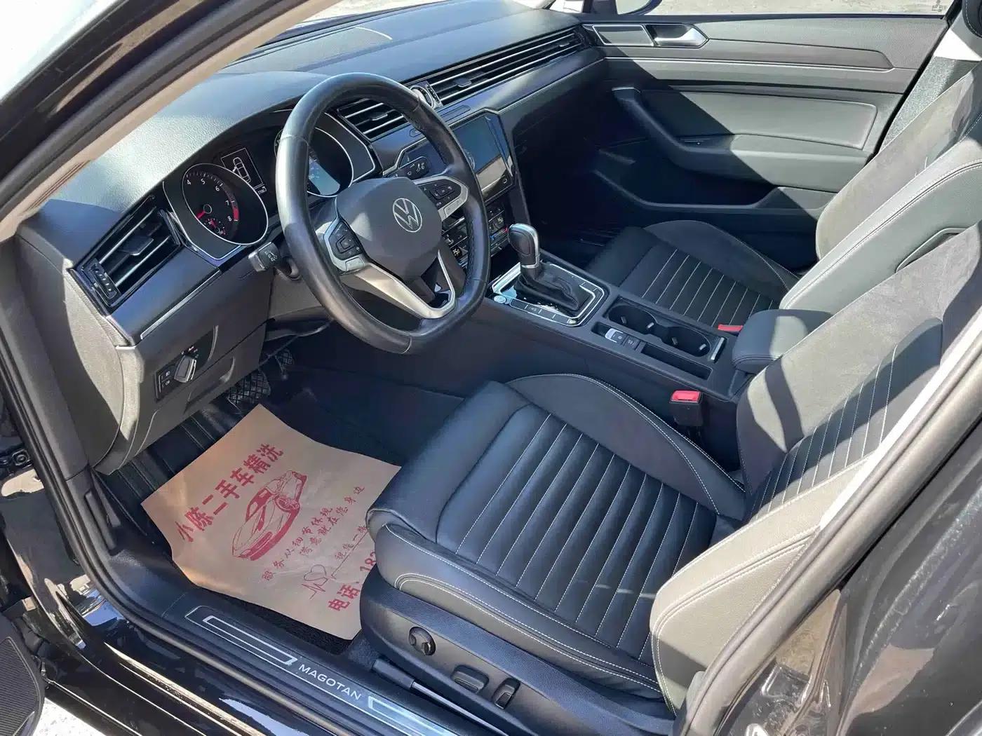 2020 Volkswagen Passat 330TSI DSG Leading Edition — миниатюра 5
