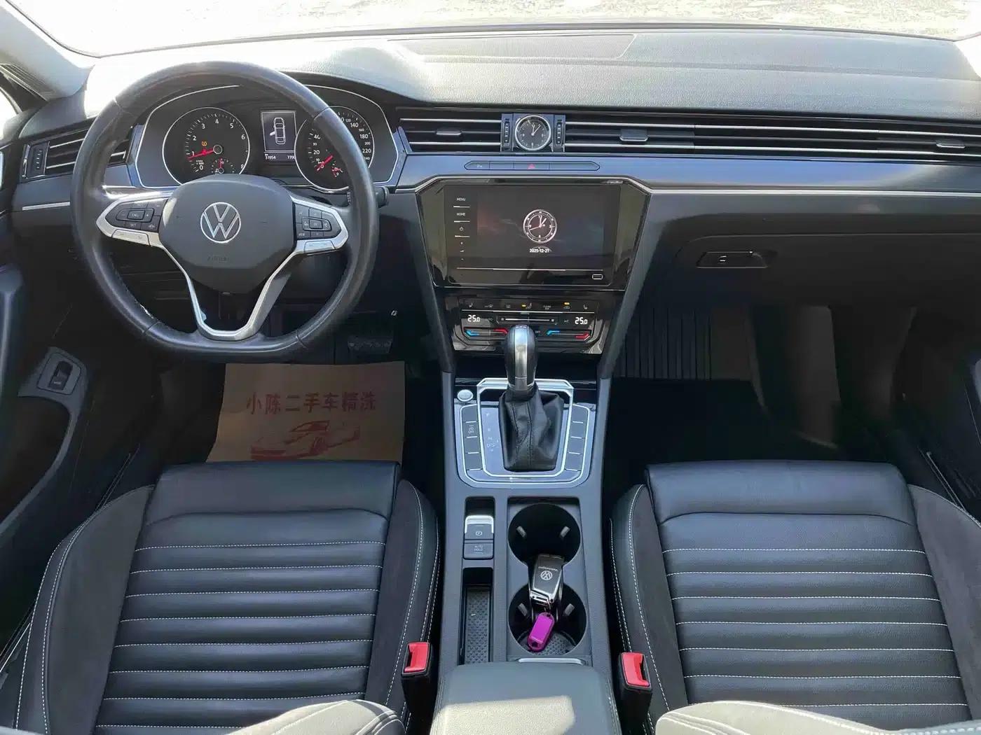 2020 Volkswagen Passat 330TSI DSG Leading Edition — миниатюра 7