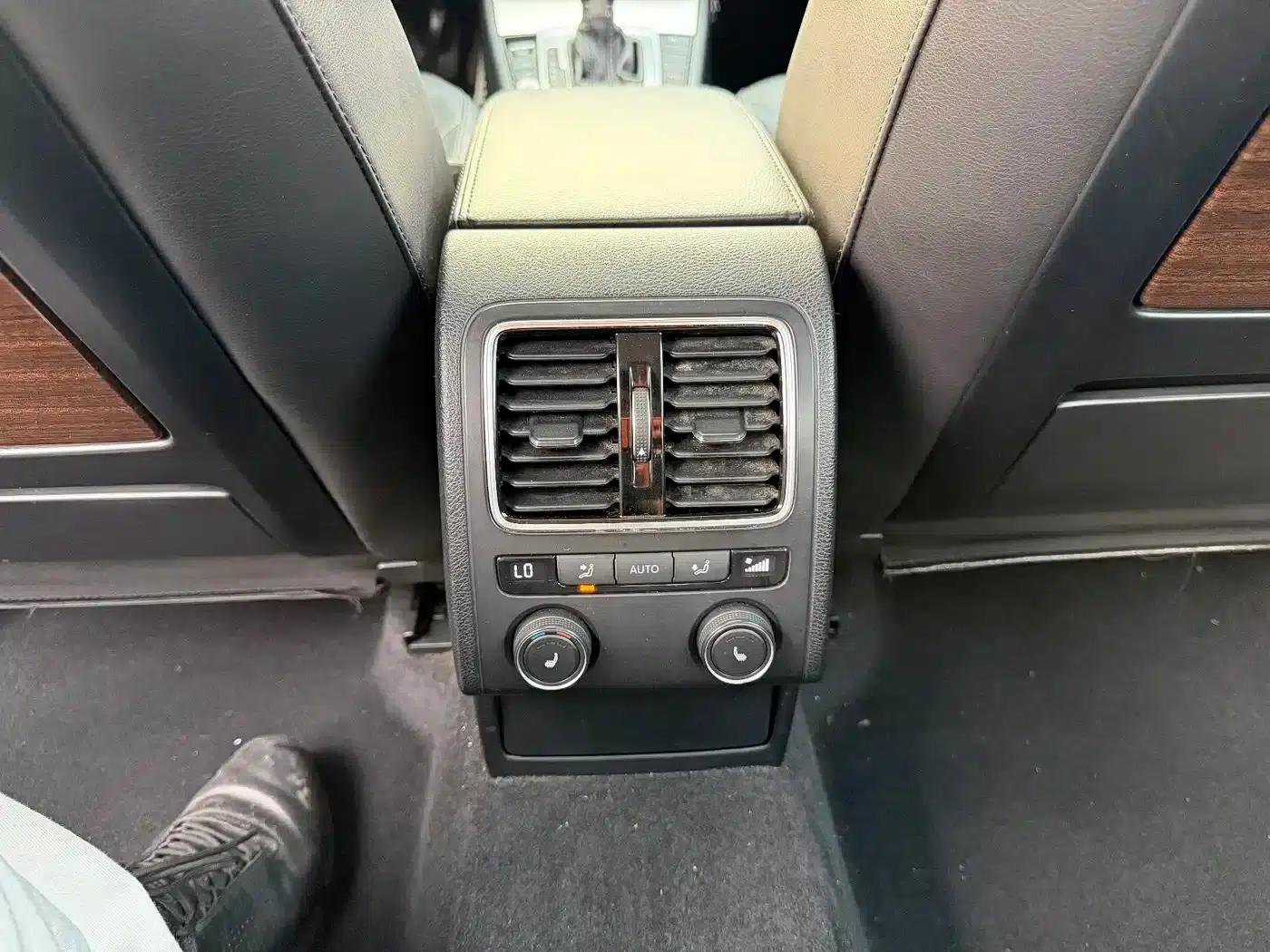 2015 Volkswagen Passat Facelift 2.0TSI Premium — миниатюра 11