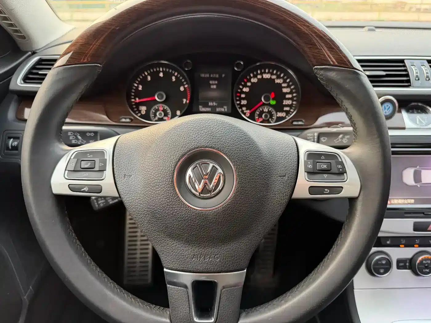 2015 Volkswagen Passat Facelift 2.0TSI Premium — миниатюра 12