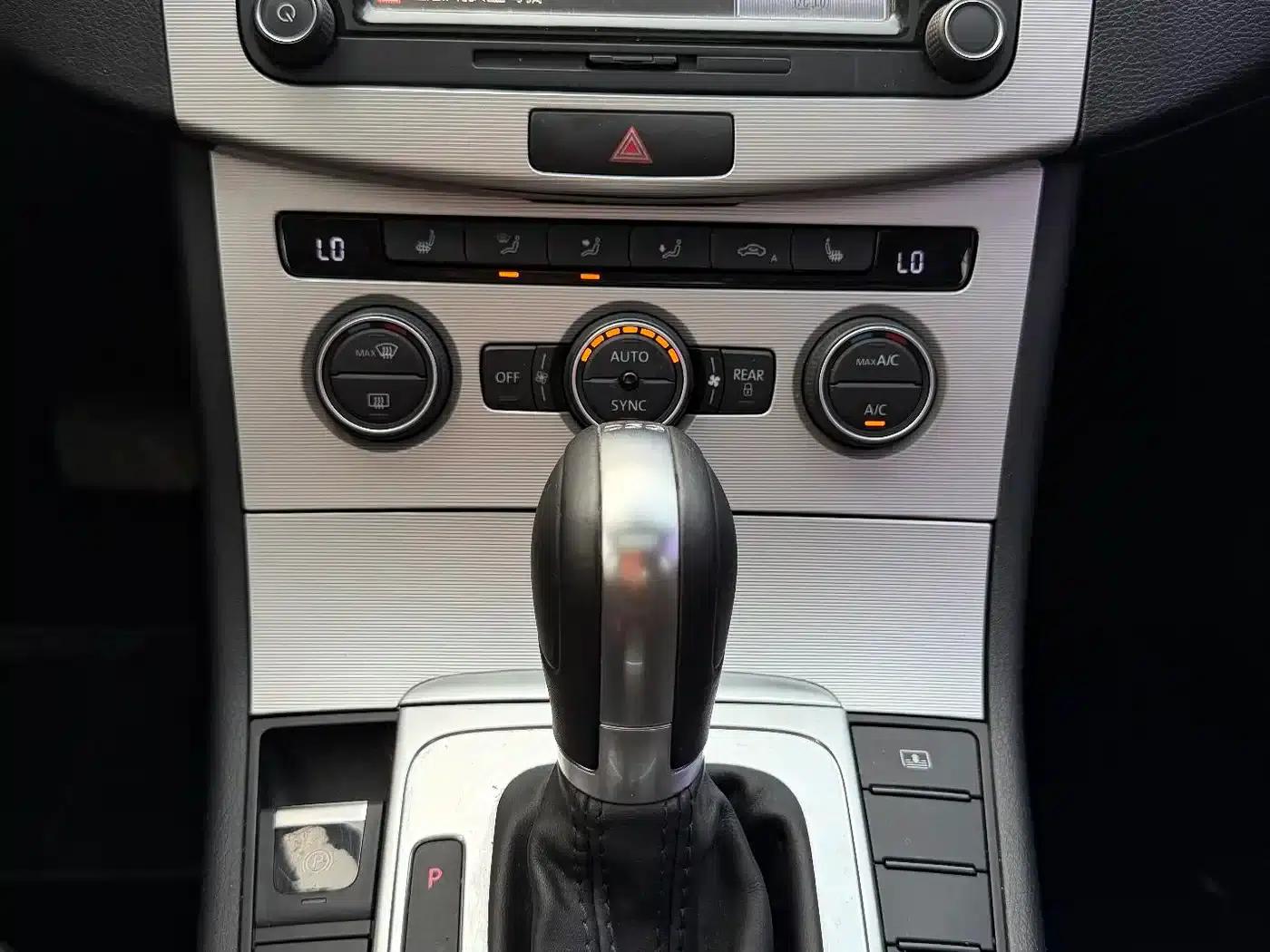 2015 Volkswagen Passat Facelift 2.0TSI Premium — миниатюра 10