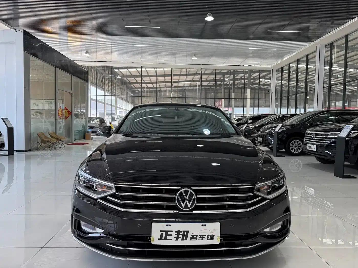 Volkswagen Passat 2021 330TSI DSG 30th Anniversary Edition — миниатюра 2