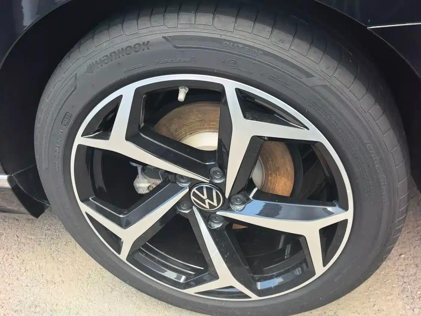 Volkswagen Magotan 2023 2 Millionth Unit Commemorative Edition 330TSI DSG Leading Model — миниатюра 14