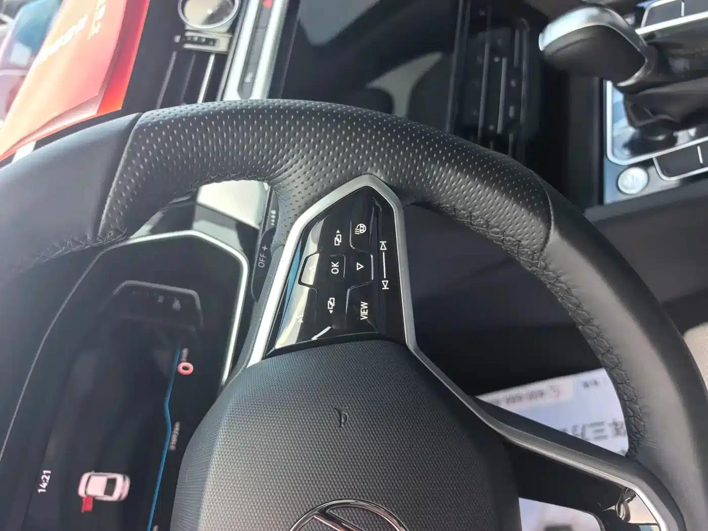 Volkswagen Magotan 2023 2 Millionth Unit Commemorative Edition 330TSI DSG Leading Model — миниатюра 8