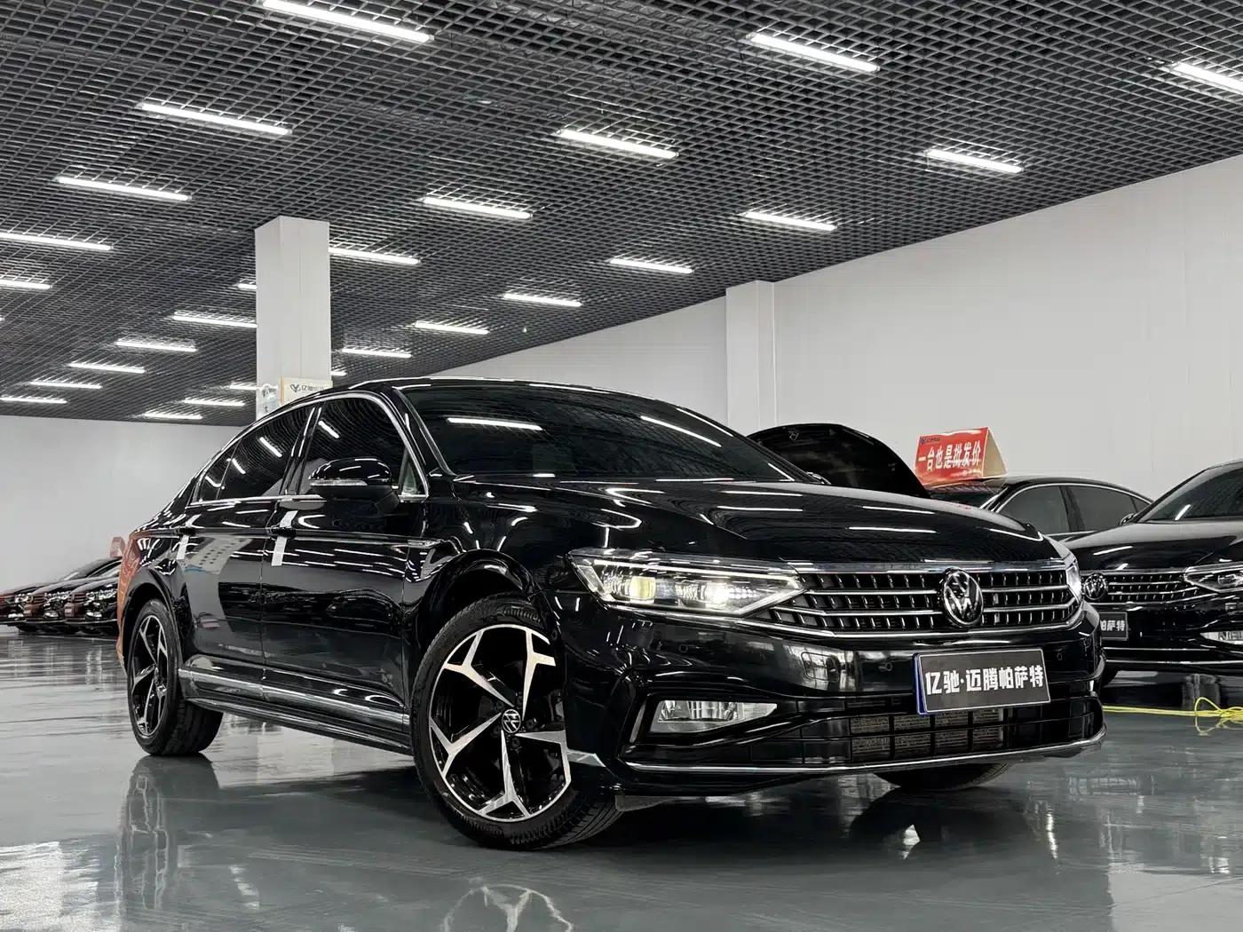 Volkswagen Magotan 2023 2 Millionth Unit Commemorative Edition 380TSI DSG Flagship Model — миниатюра 3