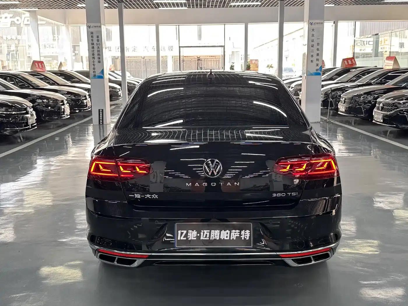 Volkswagen Magotan 2023 2 Millionth Unit Commemorative Edition 380TSI DSG Flagship Model — миниатюра 8