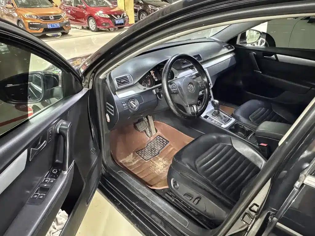 2013 Volkswagen Passat 1.8TSI Leading Edition — миниатюра 7