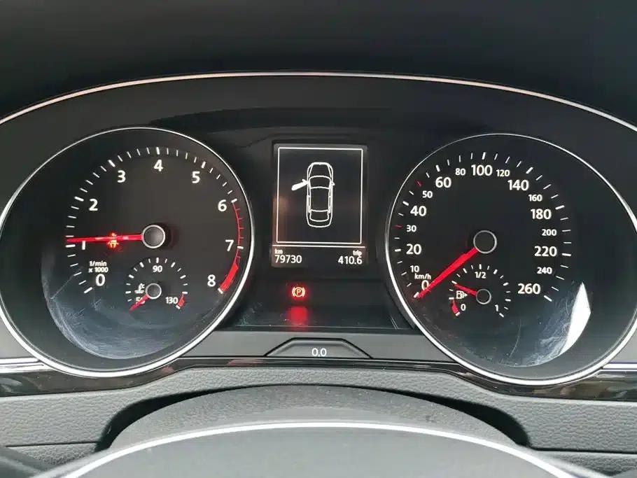2017 Volkswagen Passat 380TSI DSG Luxury — миниатюра 14