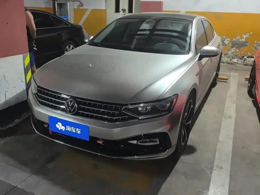 Volkswagen Magotan 2023 2 Millionth Unit Commemorative Edition 330TSI DSG Leading Model — миниатюра 1