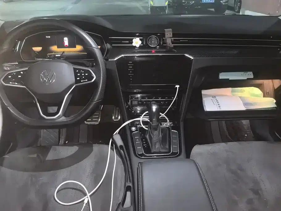 Volkswagen Magotan 2023 2 Millionth Unit Commemorative Edition 330TSI DSG Leading Model — миниатюра 12