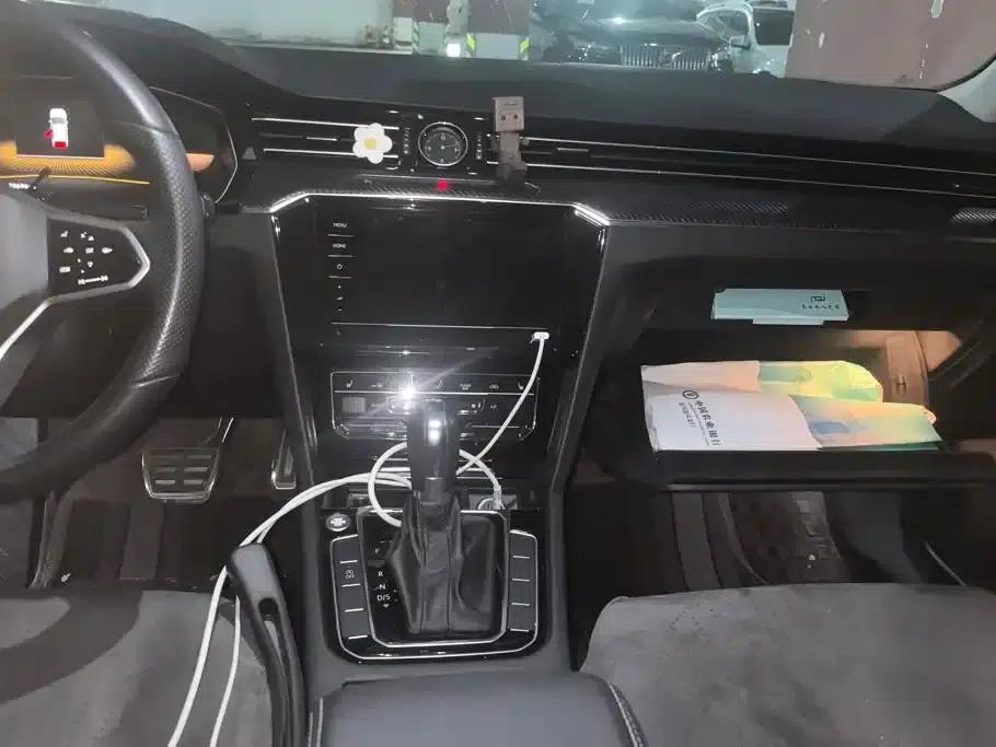 Volkswagen Magotan 2023 2 Millionth Unit Commemorative Edition 330TSI DSG Leading Model — миниатюра 13