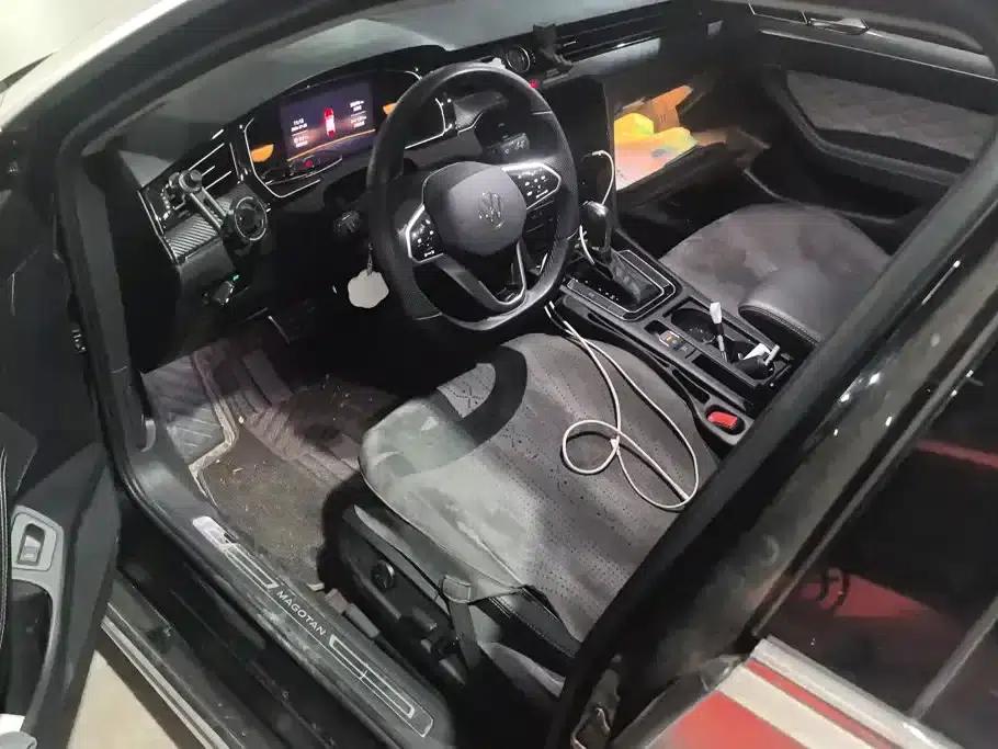 Volkswagen Magotan 2023 2 Millionth Unit Commemorative Edition 330TSI DSG Leading Model — миниатюра 9