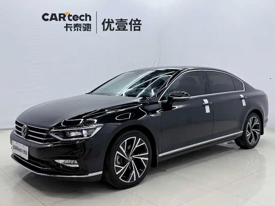 Volkswagen Passat 2021 330TSI DSG 30th Anniversary Edition — миниатюра 1