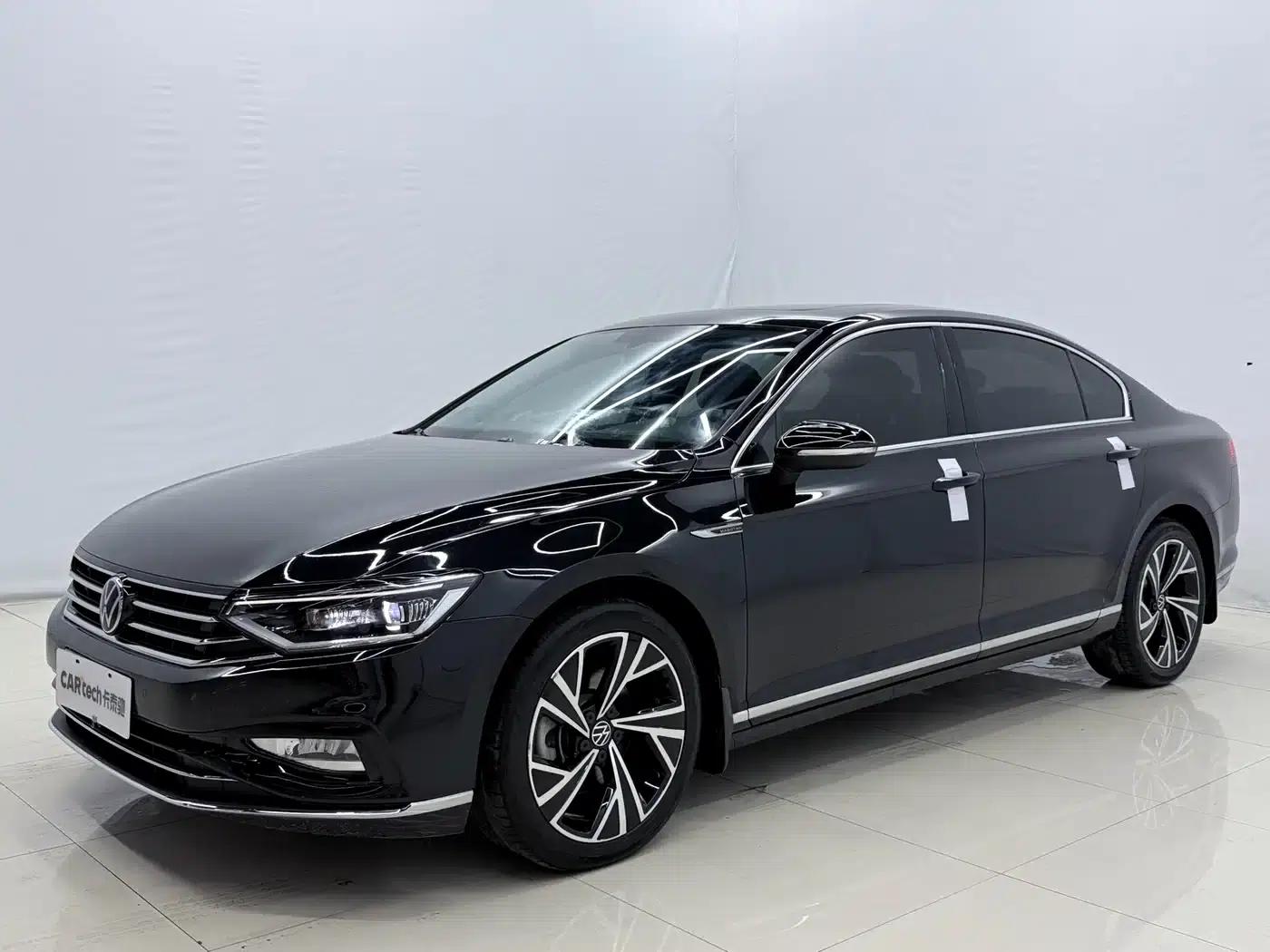Volkswagen Passat 2021 330TSI DSG 30th Anniversary Edition — миниатюра 2