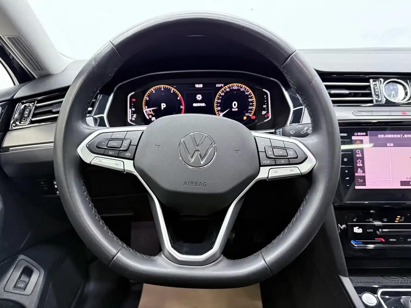 Volkswagen Passat 2021 330TSI DSG 30th Anniversary Edition — миниатюра 14