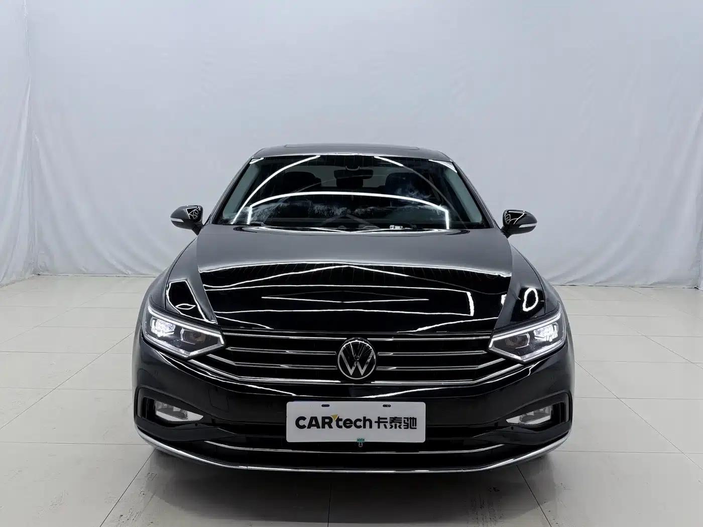 Volkswagen Passat 2021 330TSI DSG 30th Anniversary Edition — миниатюра 3