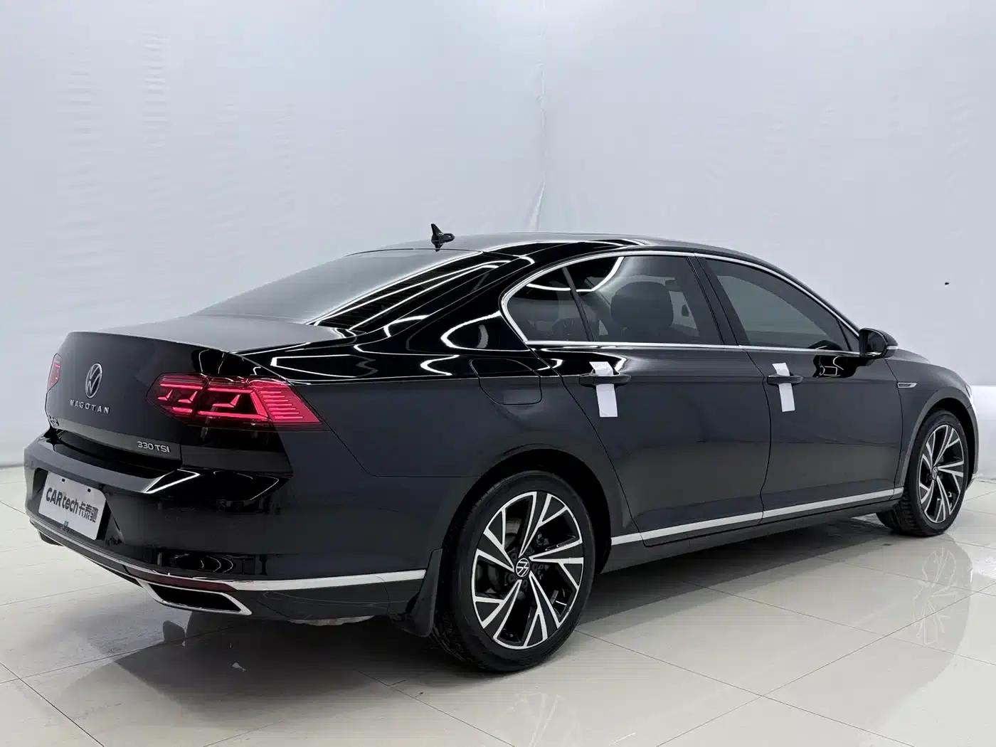 Volkswagen Passat 2021 330TSI DSG 30th Anniversary Edition — миниатюра 8