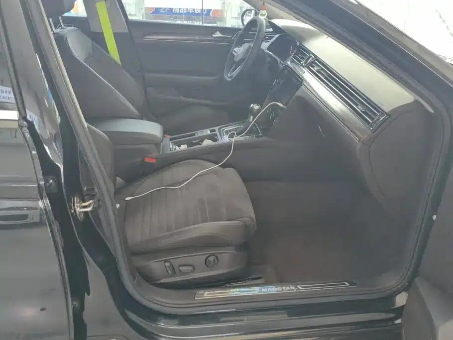 2017 Volkswagen Passat 380TSI DSG Luxury — миниатюра 8