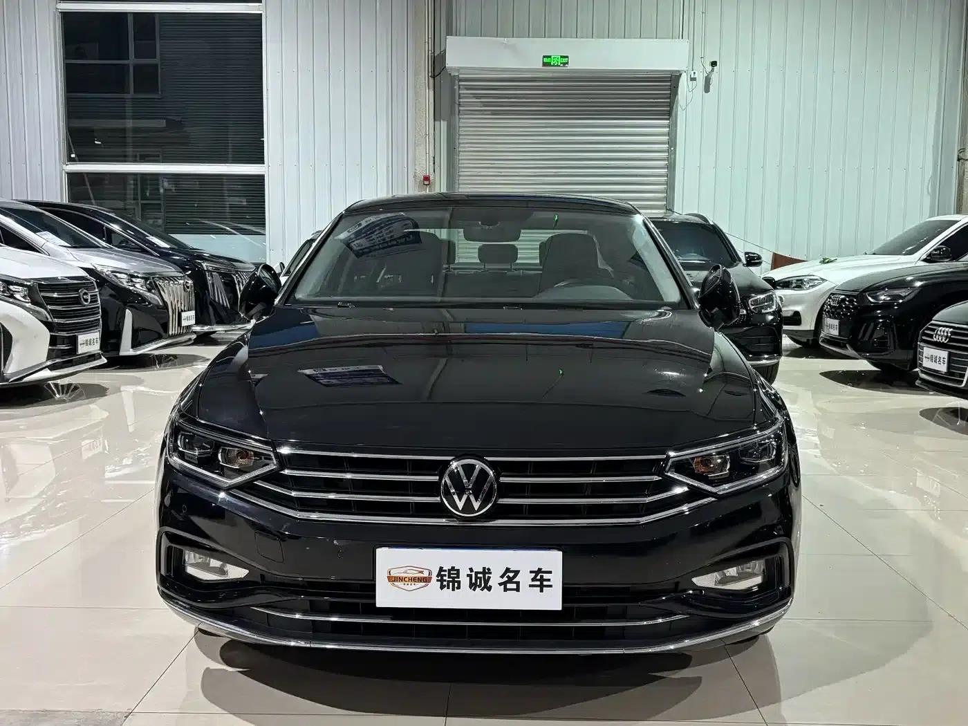 2020 Volkswagen Passat 330TSI DSG Luxury — миниатюра 2