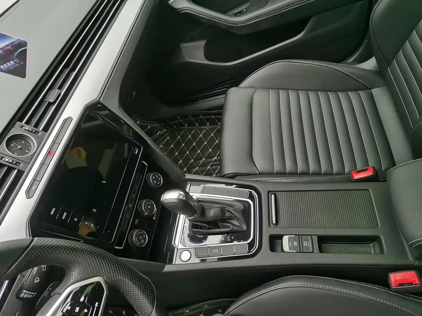 2024 Volkswagen Magotan 2028 2 Million Unit Limited Edition 280TSI DSG Comfort Model — миниатюра 13