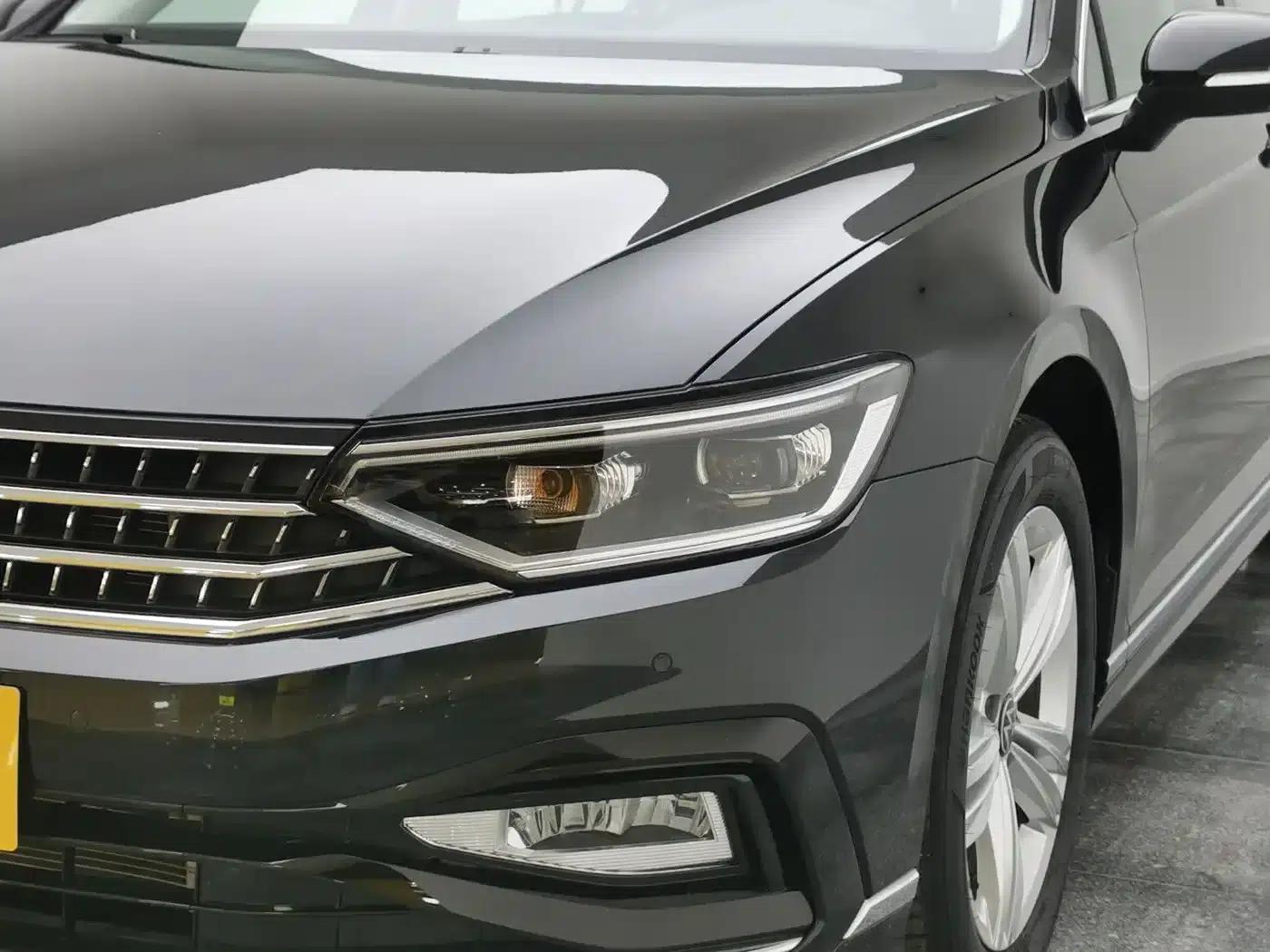 2024 Volkswagen Magotan 2028 2 Million Unit Limited Edition 280TSI DSG Comfort Model — миниатюра 17
