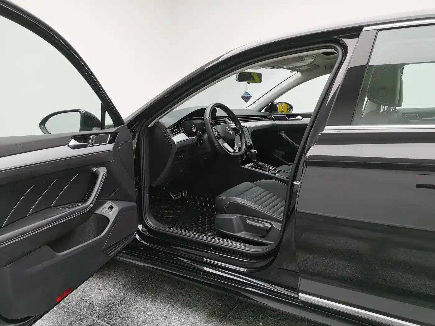 2024 Volkswagen Magotan 2028 2 Million Unit Limited Edition 280TSI DSG Comfort Model — миниатюра 10