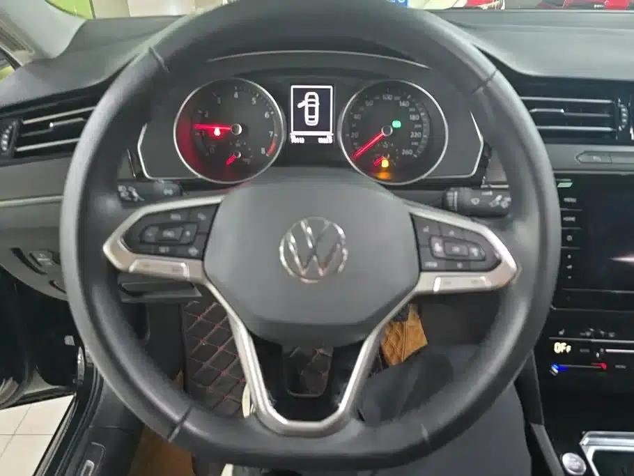 2020 Volkswagen Passat 330TSI DSG Leading Edition — миниатюра 15