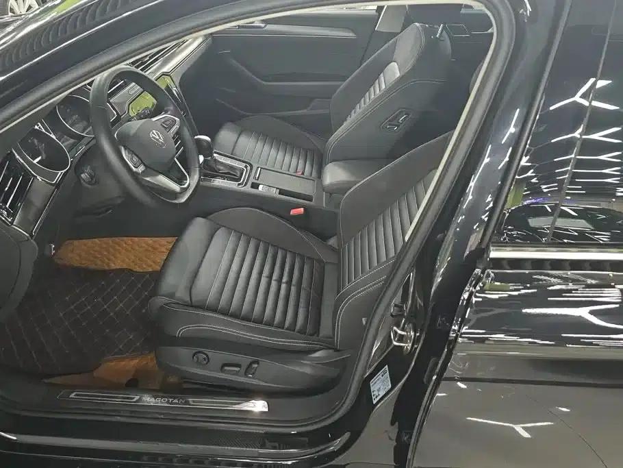 2020 Volkswagen Passat 330TSI DSG Leading Edition — миниатюра 9