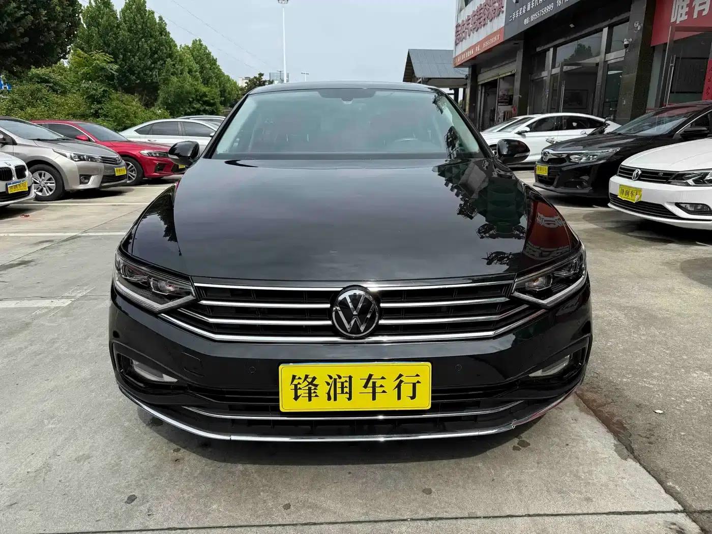 2020 Volkswagen Passat 330TSI DSG Leading Edition — миниатюра 2