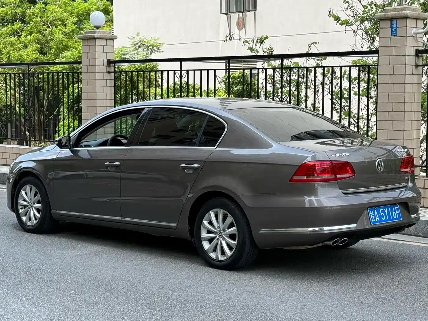 2013 Volkswagen Passat 1.8TSI Luxury — миниатюра 3