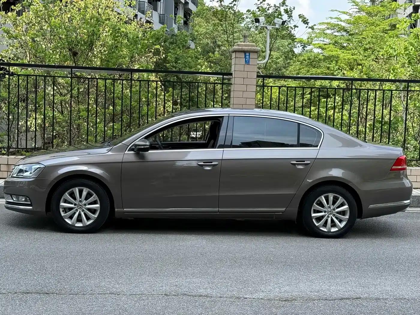 2013 Volkswagen Passat 1.8TSI Luxury — миниатюра 5